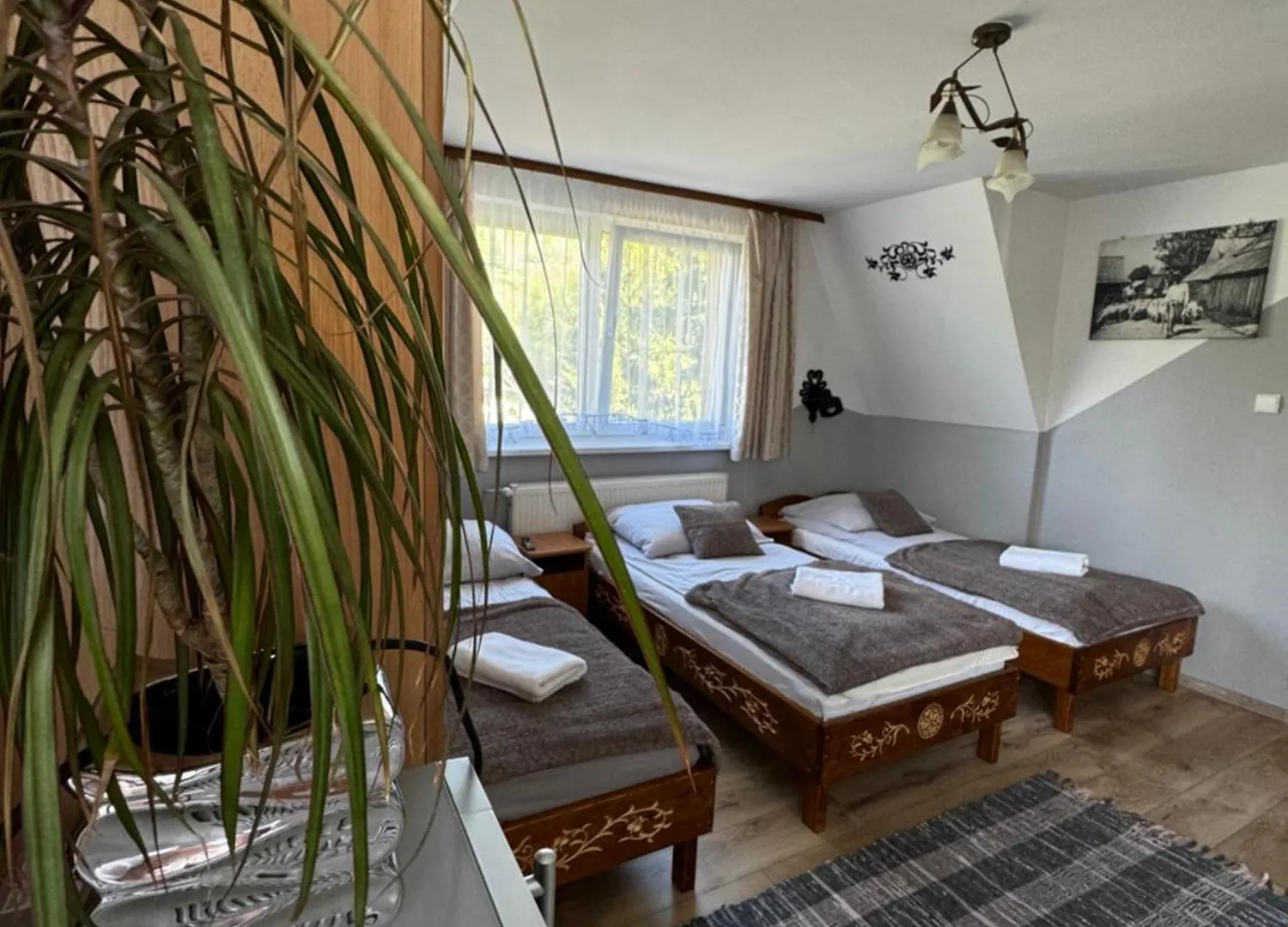 Pokoje i Apartamenty Regionalny Styl ul Króle 1a Zakopane 0*,  Polska